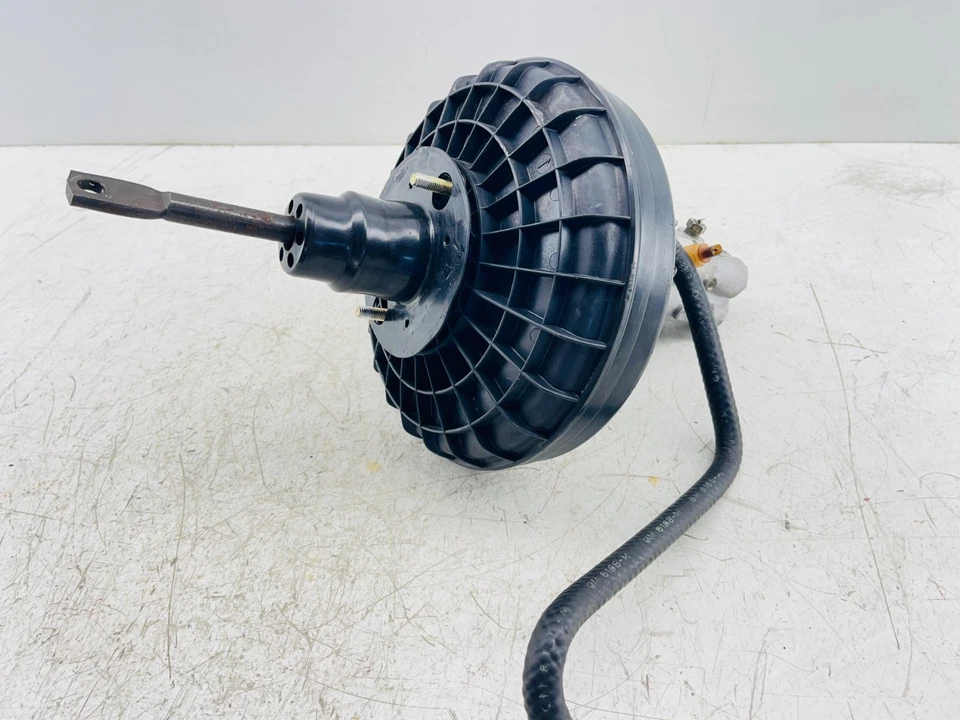 Elevador de freno eléctrico C4 Corvette 1991-96 con cilindro maestro y depósito y tapa OEM Foto 4 de 4