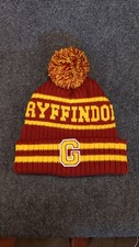 Gryffindor Harry Potter Winter One Size Fits Most Pom Pom Beanie Hat Clean