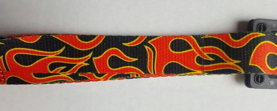 Correa para perro Smokin' Aces Flame 6' de Casual Canine Foto 2 de 4