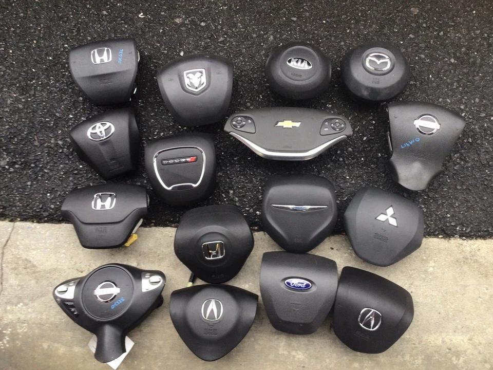 Lincoln MKT Seat Belts-Front 2012 2013 20014 2015-2016-2017-2018-2019-Black - Image 3 of 3