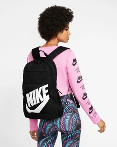 nike elemental 21l