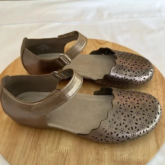 Mary-Janes perforado de cuero tierra - Brynn 7,5 M Foto 4 de 4