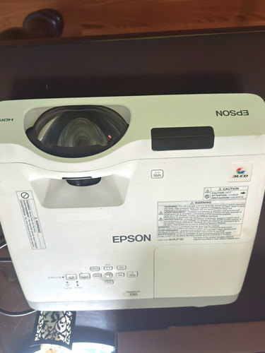 Epson PowerLite 530 LCD Projector H4673A 3600lm XGA HDMI USB VGA 4:3