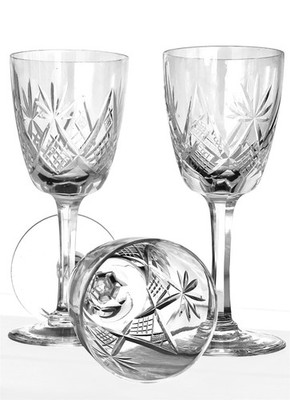 3-er Set Saint Louis Jugendstil Weingläser Schliff, frühes 20. Jh., St. Louis