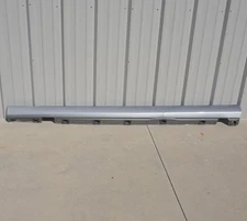 2010 - 2013 MERCEDES S550 W221 RIGHT PASS SIDE ROCKER PANEL SKIRT MOLDING OEM