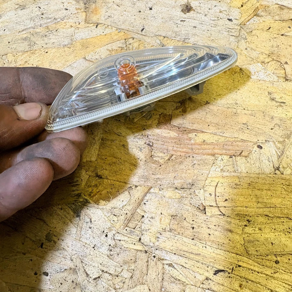 KIA PICANTO 2012 RIPETITORE INDICATORE DI DIREZIONE LATO SINISTRO 923041Y000 - Immagine 2 di 4