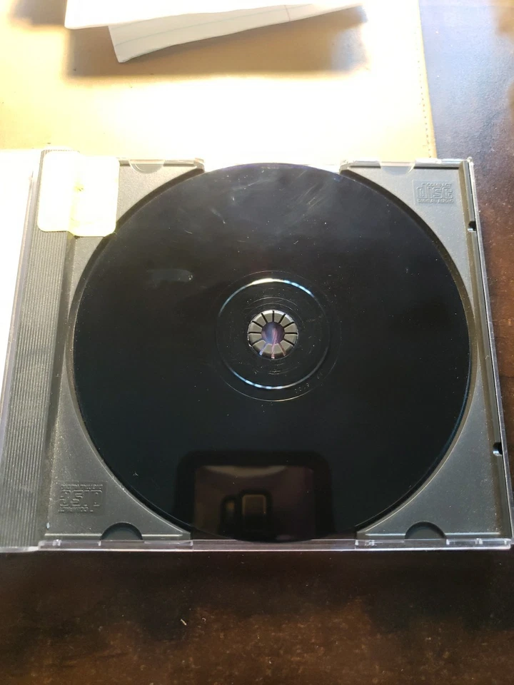 Dino Crisis Sony PlayStation  1 PS1 1999 Capcom Disk Only  - Image 2 of 4