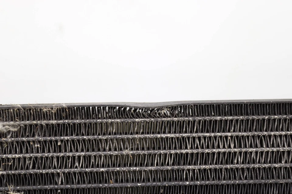 BMW M5 2006-2010 - Condensador de CA 9122825 Foto 2 de 4