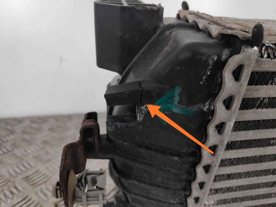 2017 Renault Clio IV BH INTERCOOLER 144961381R - Imagen 2 de 4