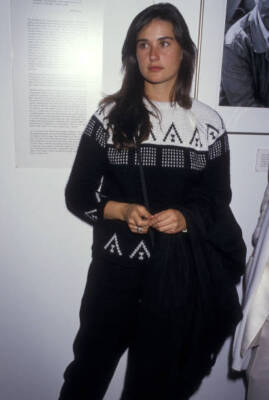 Actress Demi Moore attends the Hard Times Stage Performance 1987 OLD PHOTO 8