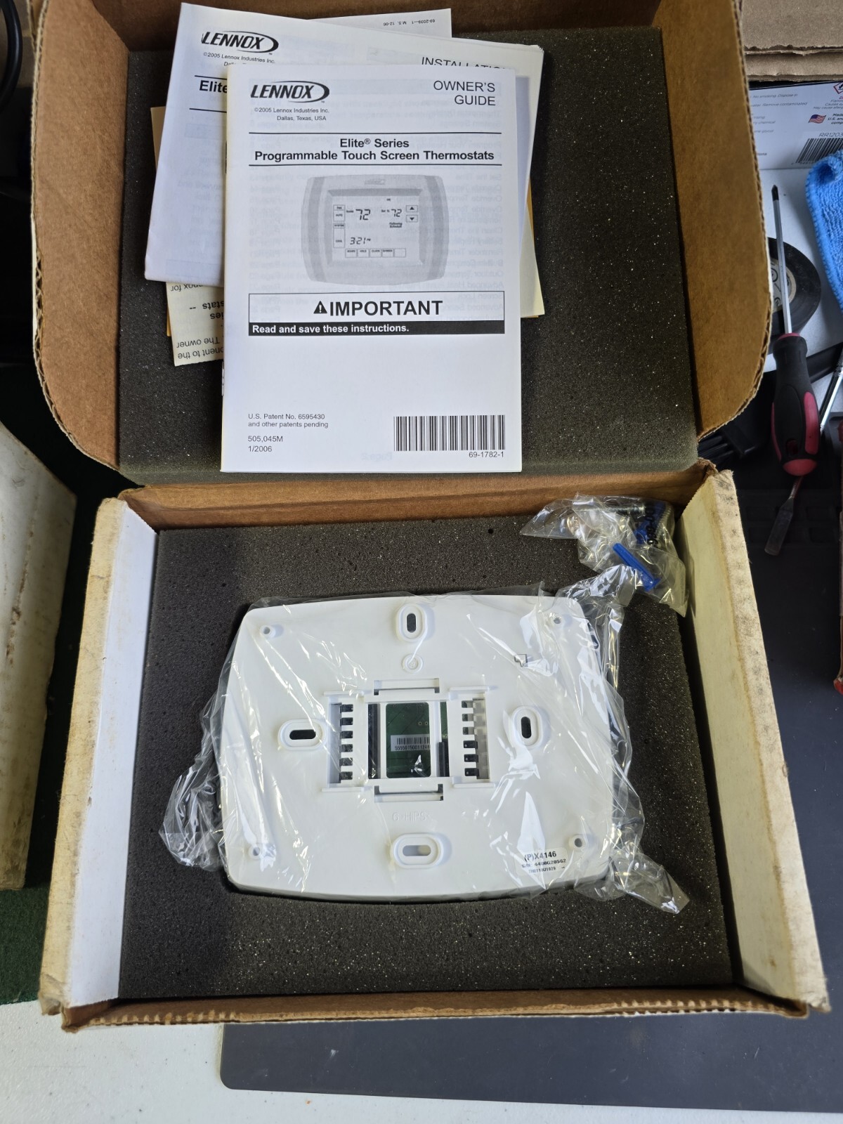 Lennox X4146 White WallMounted Digital Touchscreen Programmable