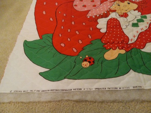 Strawberry Shortcake Quilted Panel 44" x 35" 1981 American Greetings #4736 - Picture 5 of 6