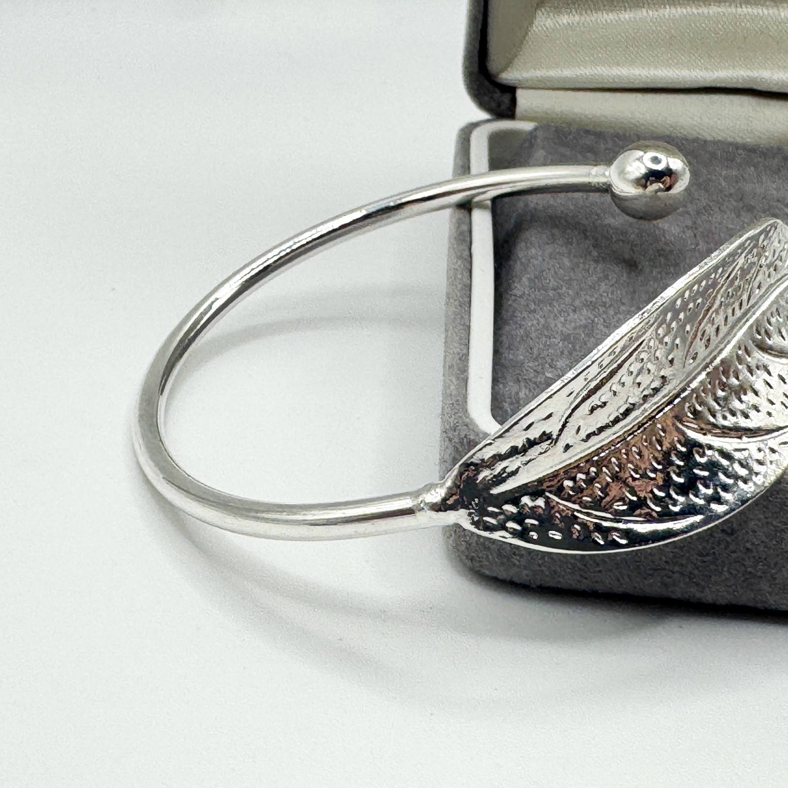 925 Sterling Silver Solid Torque Style Cuff Bangl… - image 3