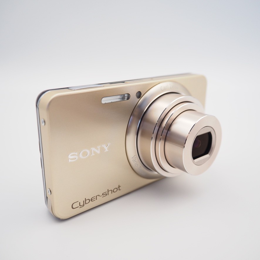 Mint] Sony Cyber Shot DSC-W570 SteadyShot Gold 16.1MP Digital