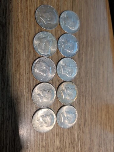 Lot Of 10 - 9 1964 Kennedy Half Dollars (90% AU Silver), 1 Kennedy 1967 (40%AU)