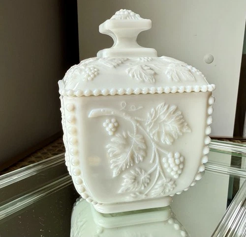 VTG Westmoreland White Milk Glass Square Grape Beaded Covered Candy/Trinket Dish