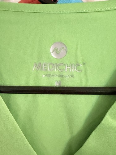 Lot of 3 Medichic Scrub Sets -  Medium-  Teal, Coral, Green Apple - NWT & NWOT - Picture 12 of 24
