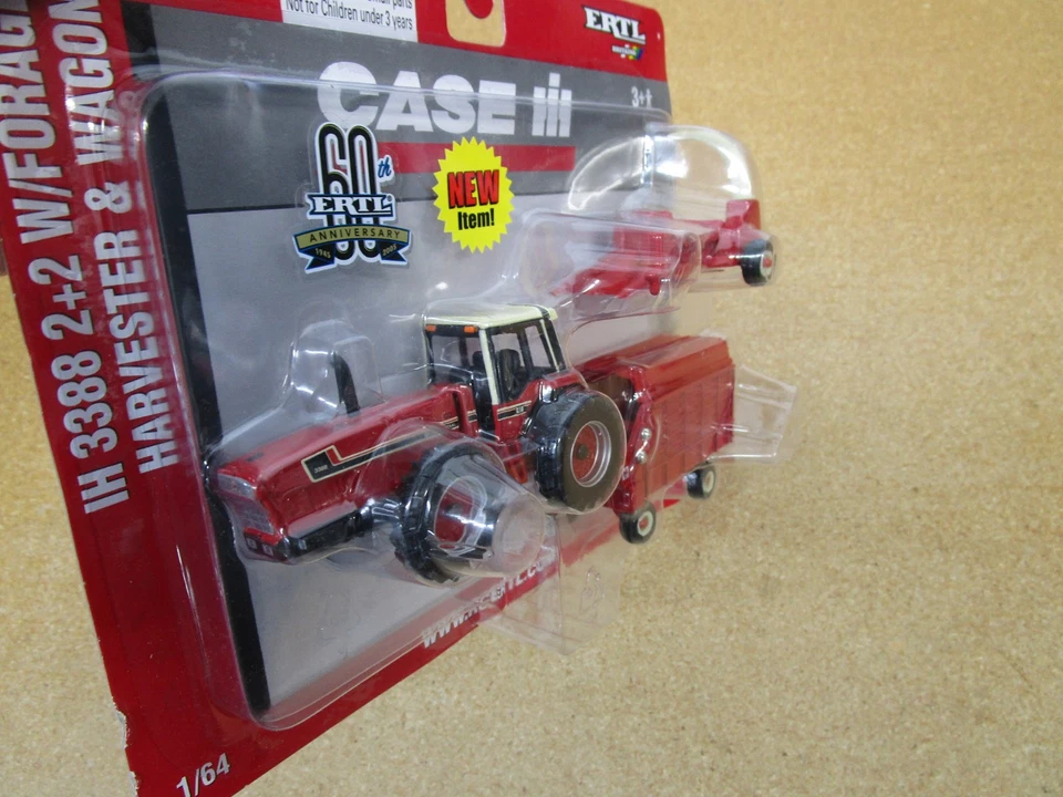 Case IH 3388 2+2 chopper wagon tractor set ERTL 1/64 NIP diecast farm B7Z #14363 - Image 3 of 4