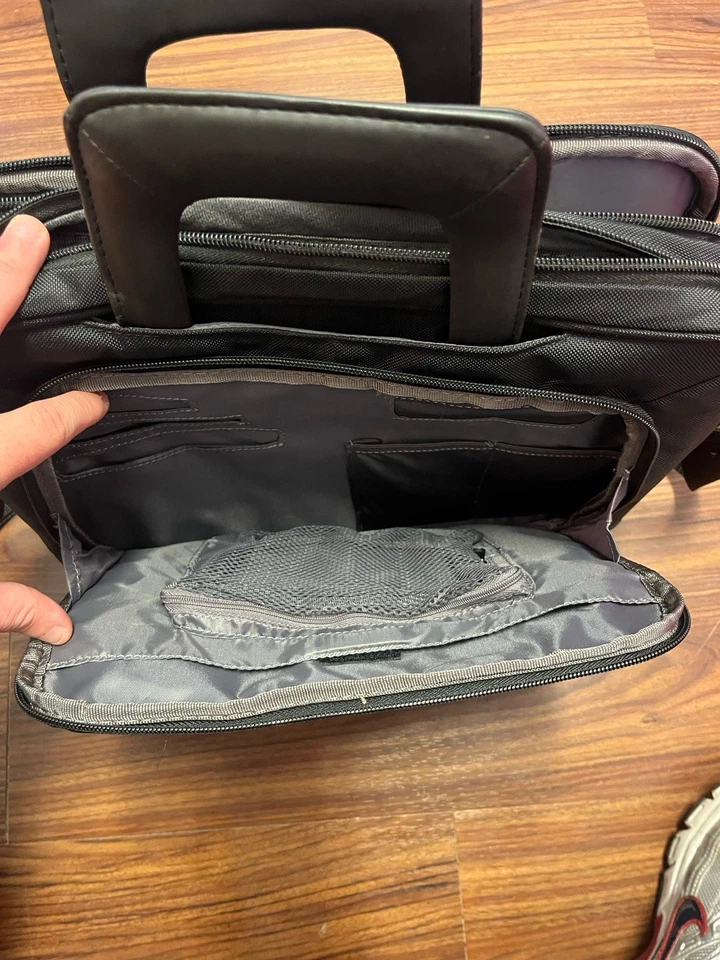 Estuche de transporte Dell negro de 15 pulgadas para portátil bolso de hombro Foto 4 de 4