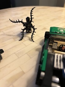 Lego Marvel Super Heroes #76004 Nick Fury Minifigure w/ Shield Car, 2013Complete