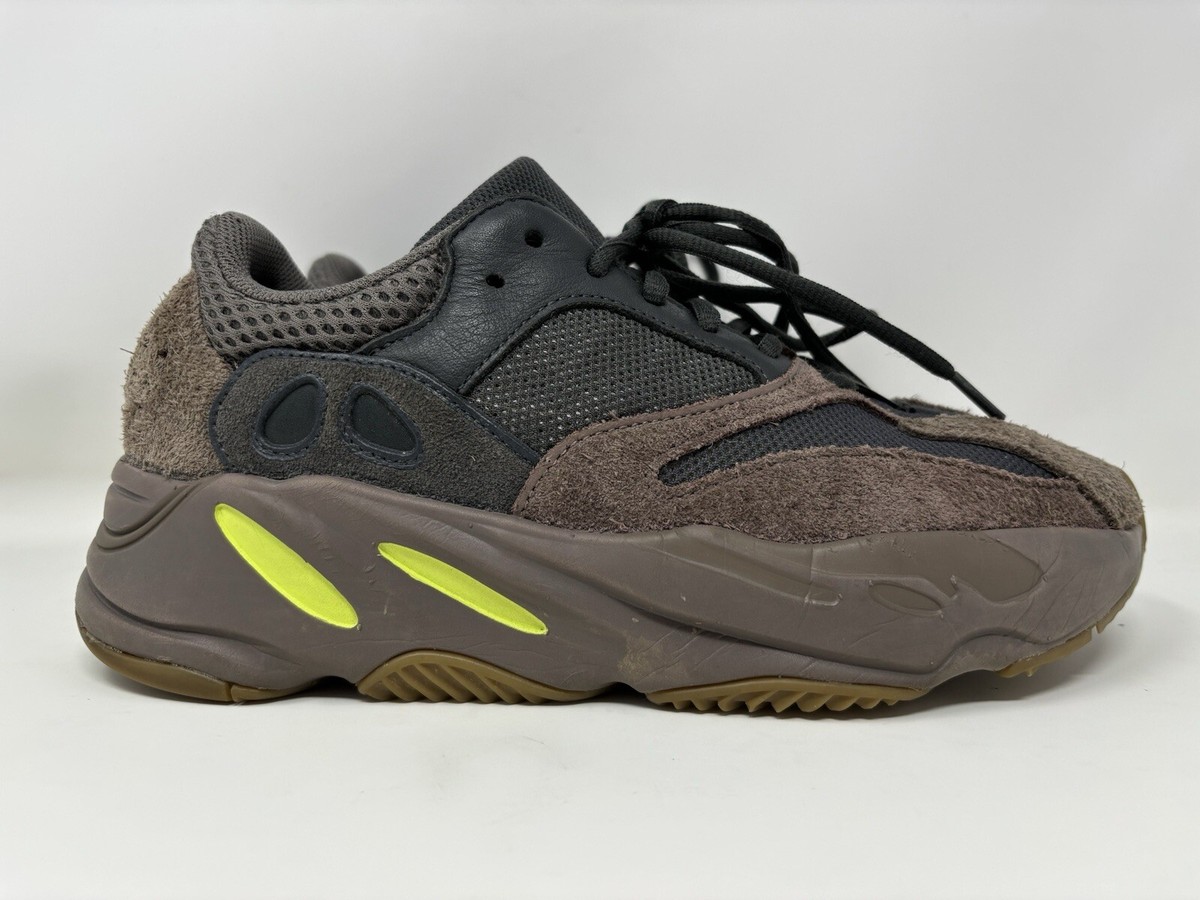 yeezy 700 mauve for sale
