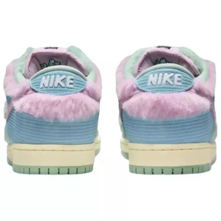 NIKE SB 箱　②us9.0 NIKE SB 箱　②us9.0