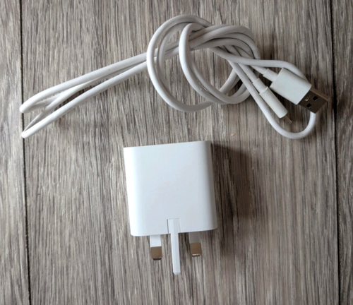 Google Chromecast 4K mit Google TV und Sprachfernbedienung - superschnelle Lieferung - Bild 8 von 8