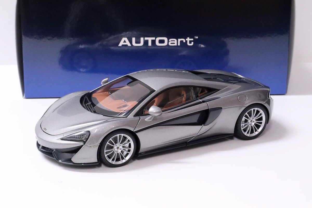 AUTOart Mclaren 570S Diecast Model Car - Blade Silver/Silver
