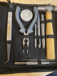 Stampin Up! Crafters  Paper Card Tool Kit Eyelet Punch & Setter Craft Tools