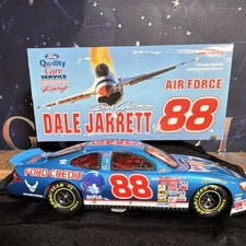 Action Dale Jarrett #88 Ford Taurus Air Force NASCAR 1:24 Diecast