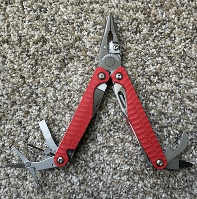Leatherman Charge Plus Red G10 With Sheath, Clip And Bit Kit