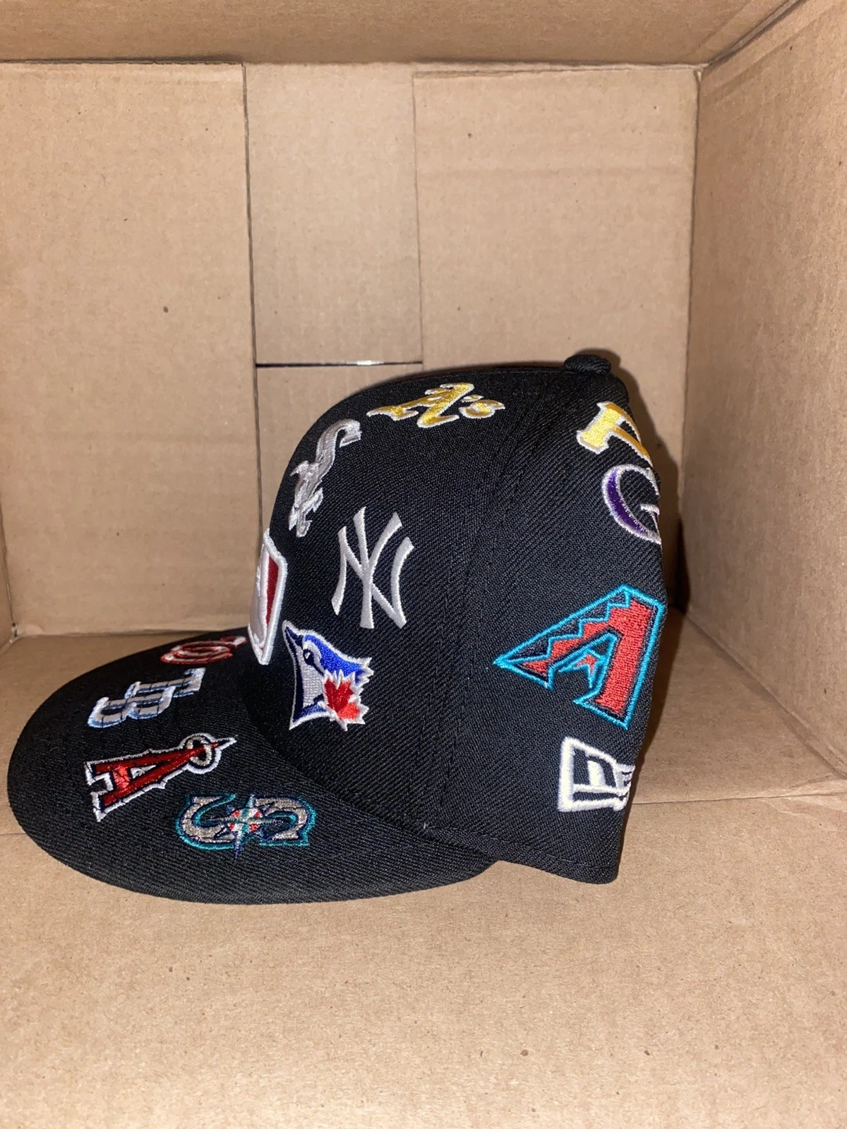 2026 New Era MLB Teams Patch Logos All-Over Black 59FlFTY Fitted Hat sz 7 3/4 - thumbnail 2