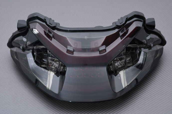 Feu stop LED teinté HONDA FORZA 350 pour supprimer les clignotants encombrants