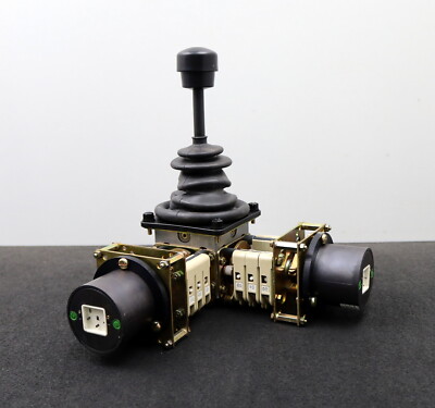 W.GESSMANN Double Master Switch V42RT-03ZP+03-ZP-X WNr.: 885761/2 500V 16A