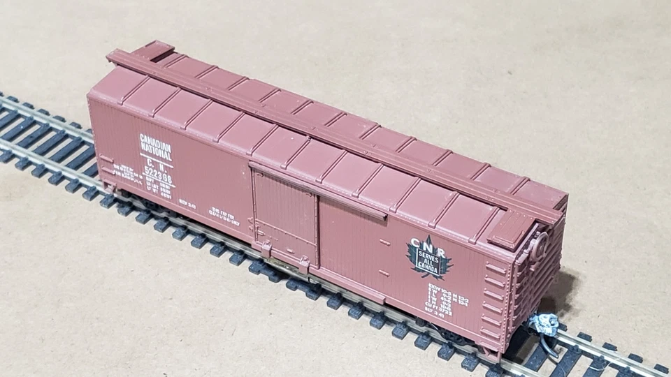 Train Miniatures (Walthers) - HO - Canadian National (CN) 40' Mini-box Box Car - Image 4 of 4