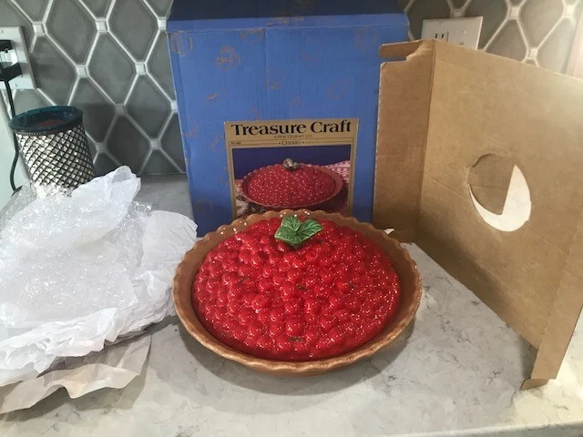 TREASURE CRAFT 12” Ceramic Cherry Pie Keeper Plate with Lid Large NIB