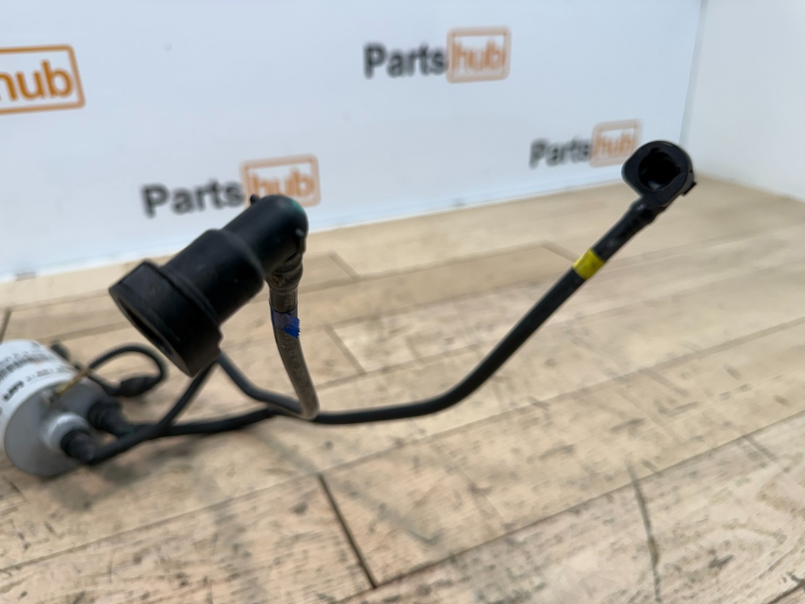 2013 BENTLEY CONTINENTAL GT 4.0L FUEL FILTER W/ LINES 3W8201511B