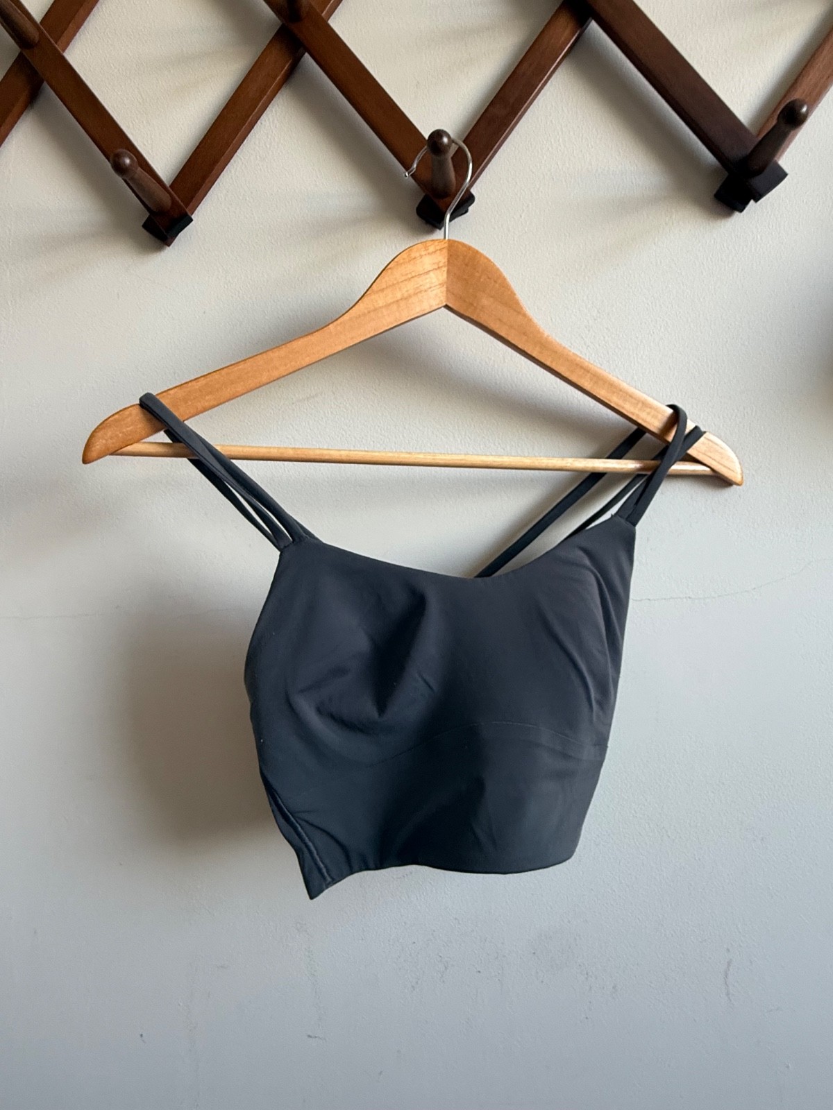 Lululemon Womens Black Longline Sports Bra Strappy Cross Back Yoga Gym