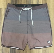 Vuori Shorts Mens Sz 34 Blue Red Stripe Swim Trunks Boardshorts Drawstring