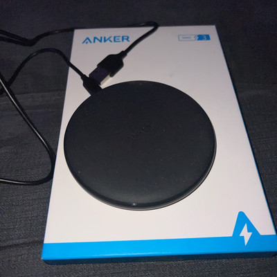 Anker PowerWave Pad Kabelloses Ladegerät - Schwarz (A2503)