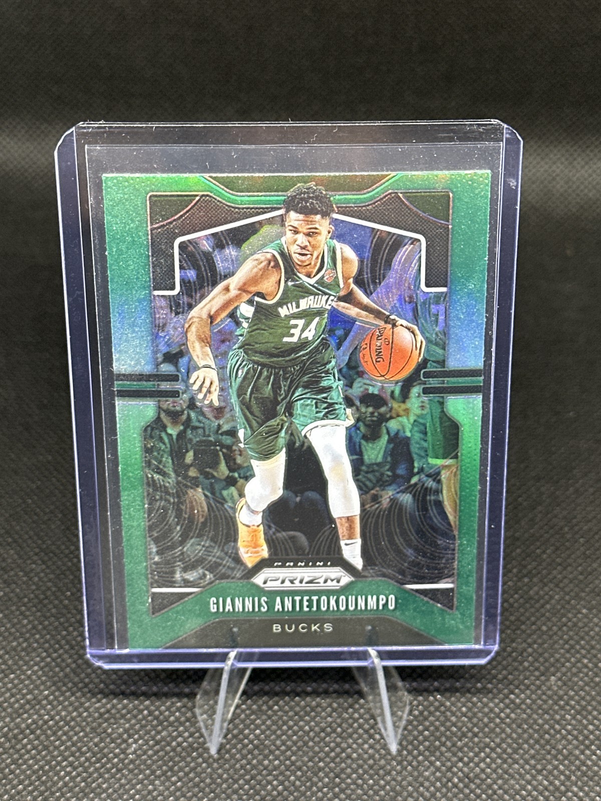 2019-20 Panini Prizm #152 Giannis Antetokounmpo Prizms Green