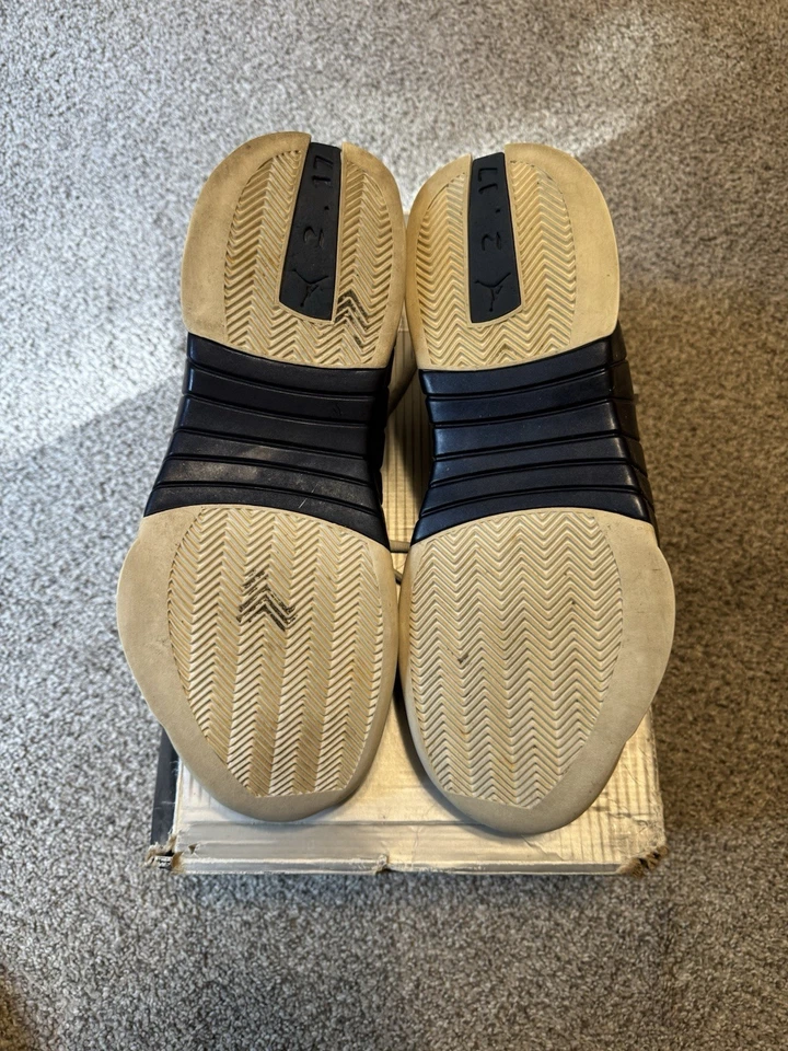 Talla 12 - Air Jordan 15 OG 2000 Obsidian 136029 411 Foto 3 de 4