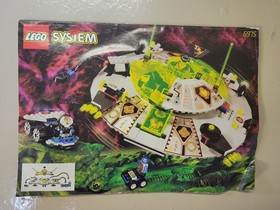 LEGO UFO - Alien Avenger (6975) with Instruction Booklet
