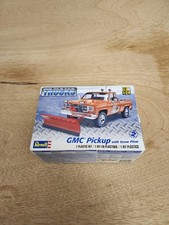 Revell 124 Scale Gmc Pickup With Snow Plow - Opened Box