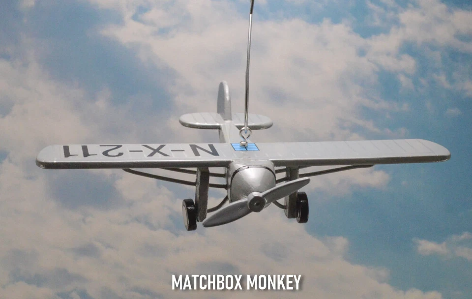 Ryan Spirit of St Louis Madera Pintada a Mano Adorno de Navidad Avión Lindbergh Foto 3 de 4