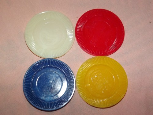 VINTAGE CARDS JOKERS PLASTIC SPADE SHAPE POKER CHIPS CAROUSEL - Picture 10 of 10