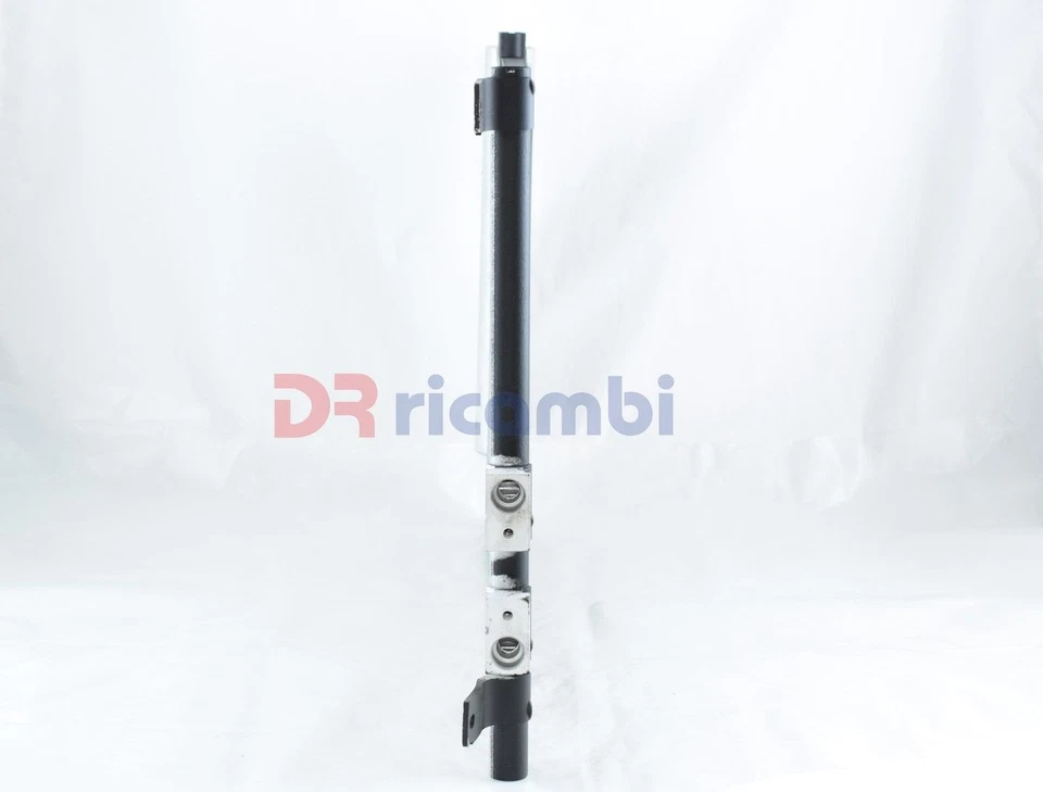 CONDENSATORE CON FILTRO DISIDRATATORE ALFA ROMEO GT - ALFA ROMEO 60694667 Foto 4 de 4