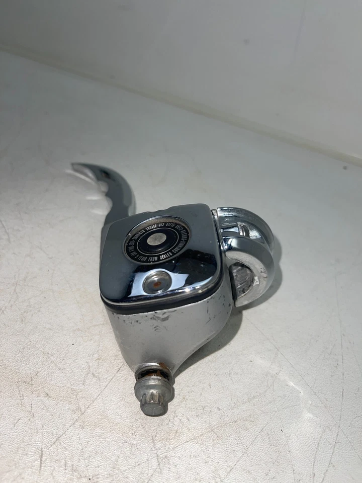 2001 HARLEY DAVIDSON FLHRCI TOURING ROAD GLIDE MASTER CYLINDER HAND LEVER - Image 2 of 4