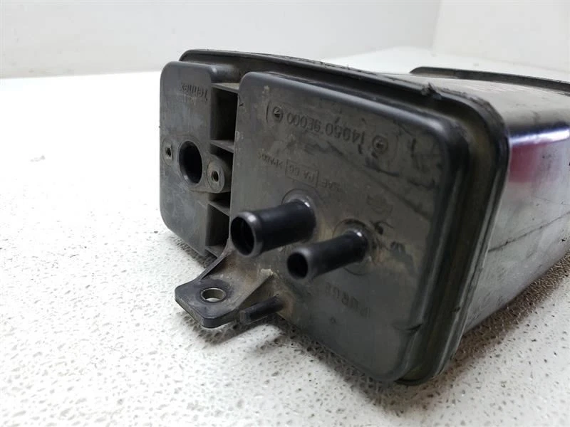 Honda Accord 1999 bote de vapor de combustible carbón 14950 9E000 Foto 2 de 4