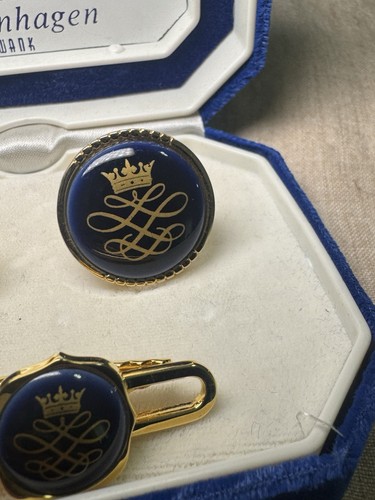 SWANK -DENMARK ROYAL COPENHAGEN BLUE DELFT GOLDTONE PORCELAIN CUFFLINKS & Pin - Bild 6 von 8